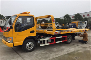 峨山哪里有拖车服务