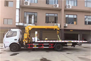 峨山附近汽车轮胎更换